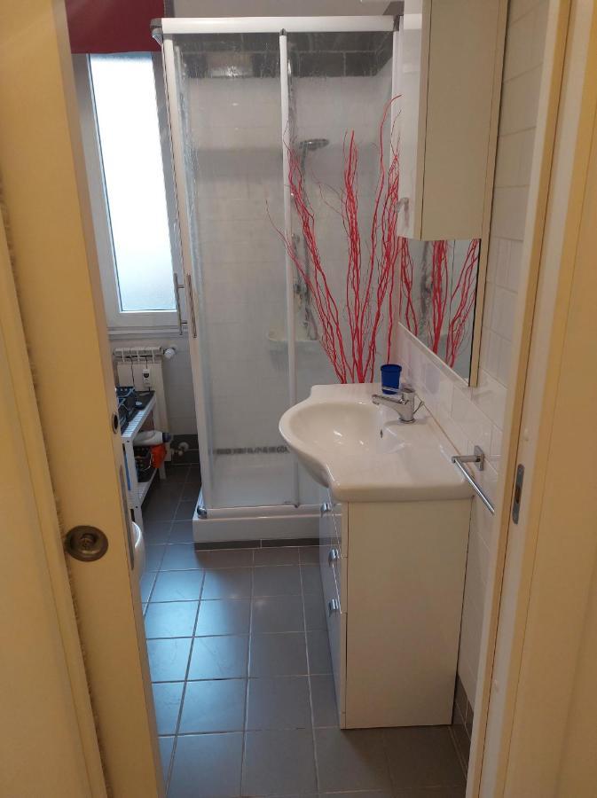 Casa Giova: Bilocale Con Balcone Al Gianicolo Appartement Rome Buitenkant foto