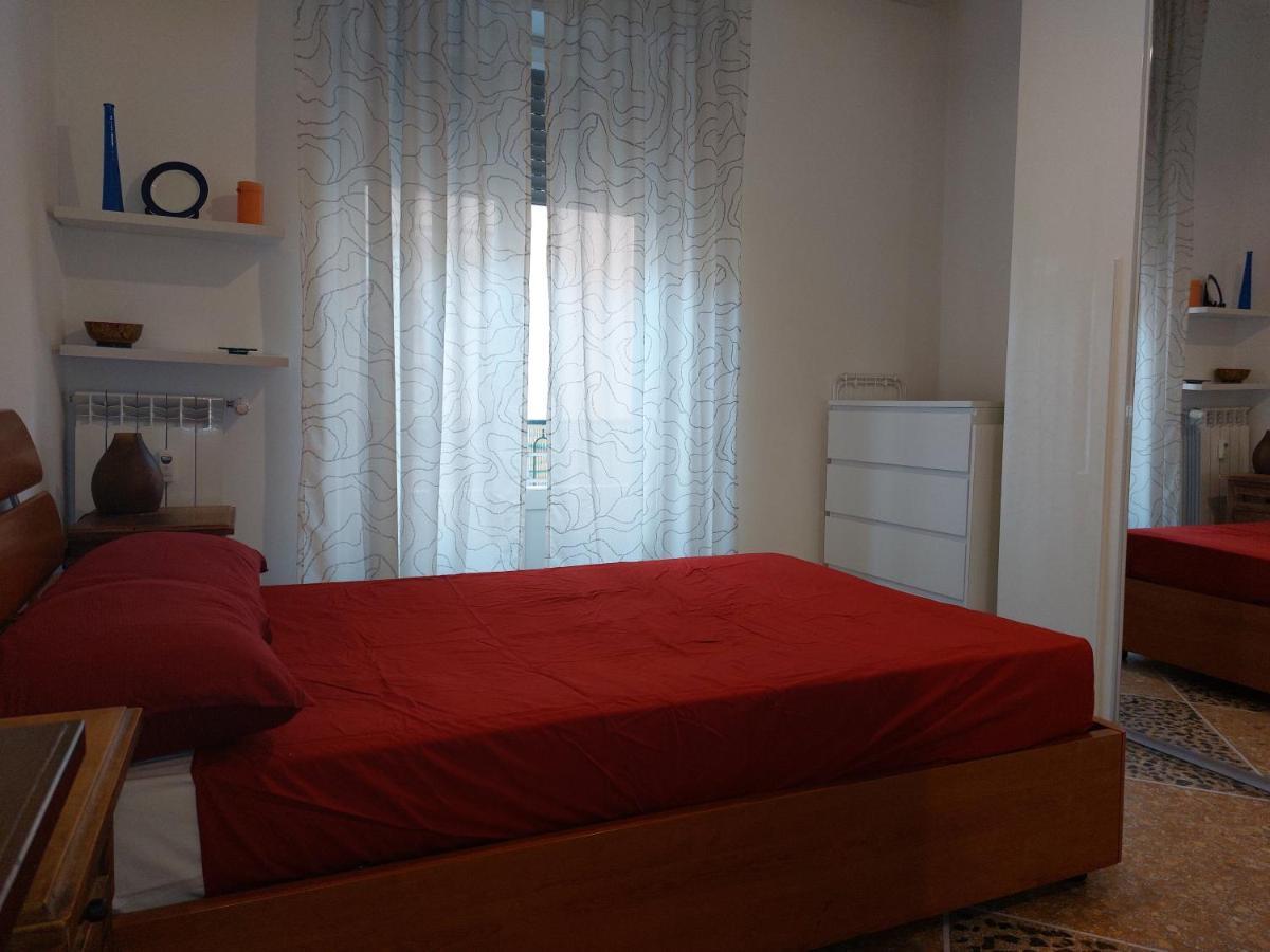 Casa Giova: Bilocale Con Balcone Al Gianicolo Appartement Rome Buitenkant foto