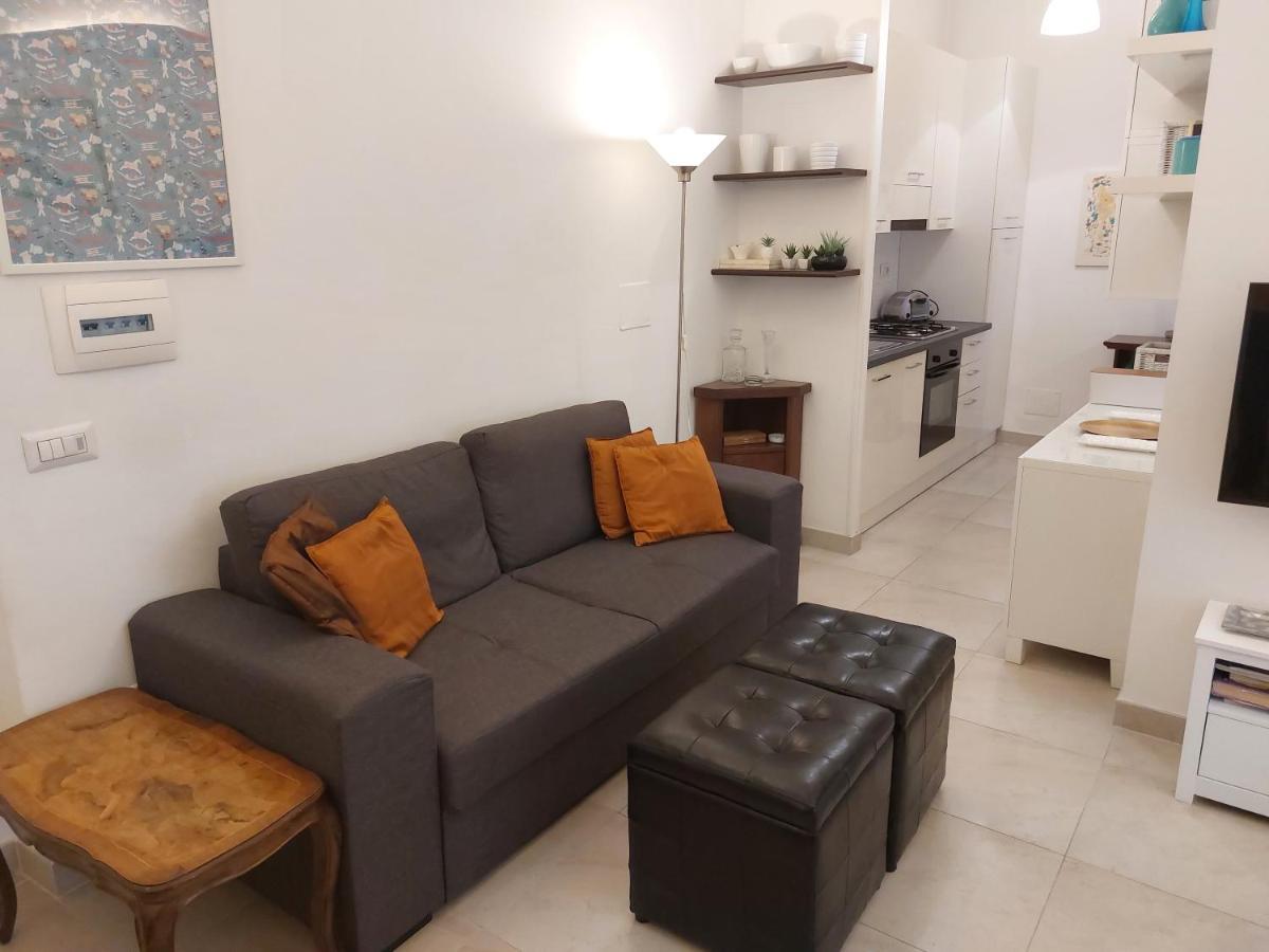 Casa Giova: Bilocale Con Balcone Al Gianicolo Appartement Rome Buitenkant foto